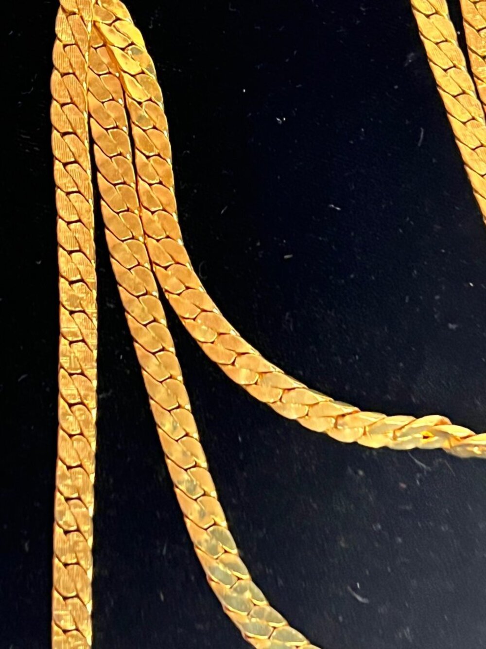Goldette Gold Tone Triple Chain Necklace Textured Braided Vintage Clasp - Picture 8 of 9